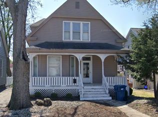 104 E Park St, Edwardsville, IL 62025