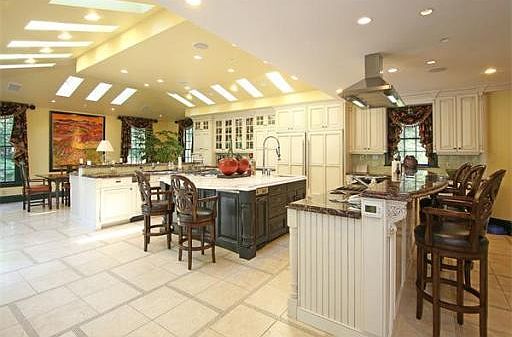 2nd image of 55 Parkwood Dr
