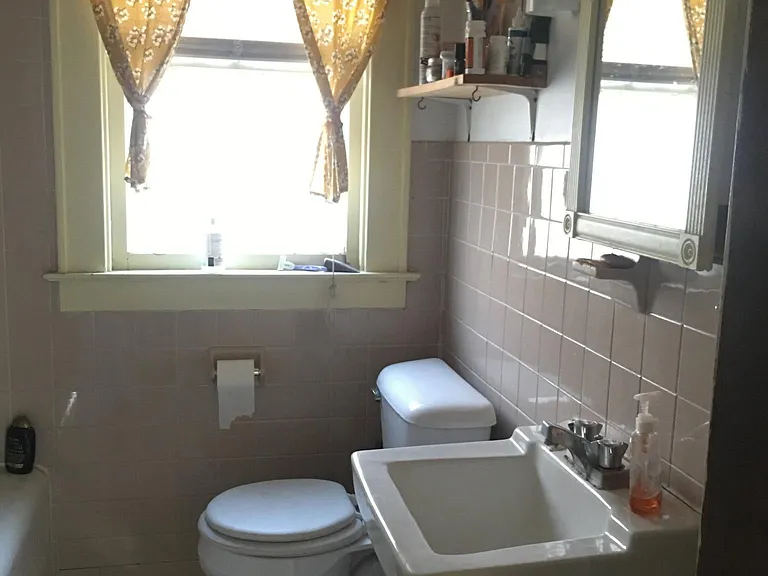 172 Fellows Ave — Photo 12