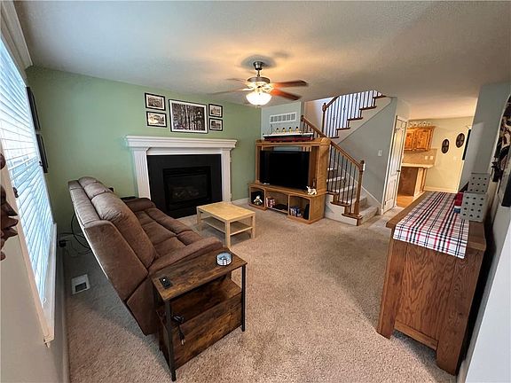 3rd image of 503 Fountain Hills Dr