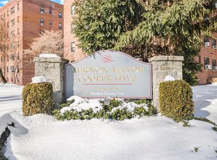 1 Fisher Dr. #114, Fleetwood, NY 10552