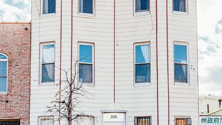 Rented by Nooklyn NYC LLC | media 9