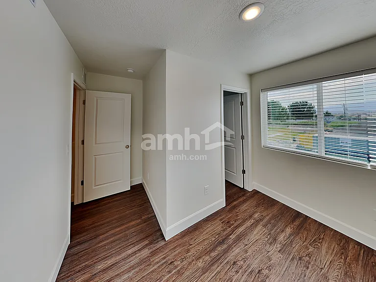 194 N Dry Creek Rd — Photo 23