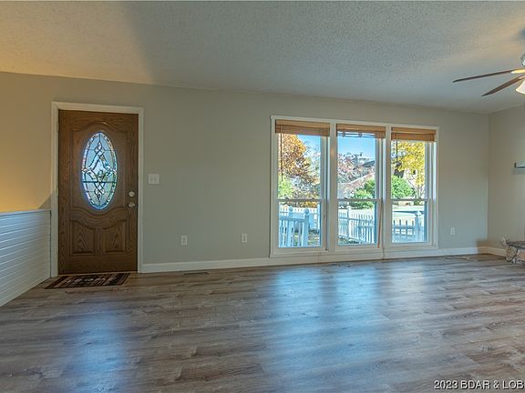 3rd image of 1465 Dogwood Ln