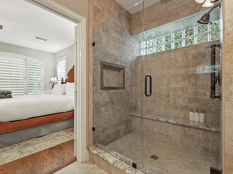 2303 Chapelwood Dr — Photo 30