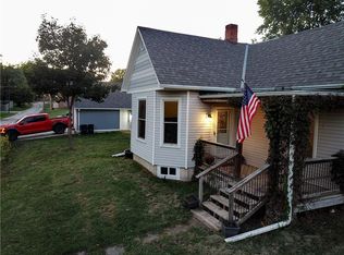 401 N 1st St, Clarksdale, MO 64430