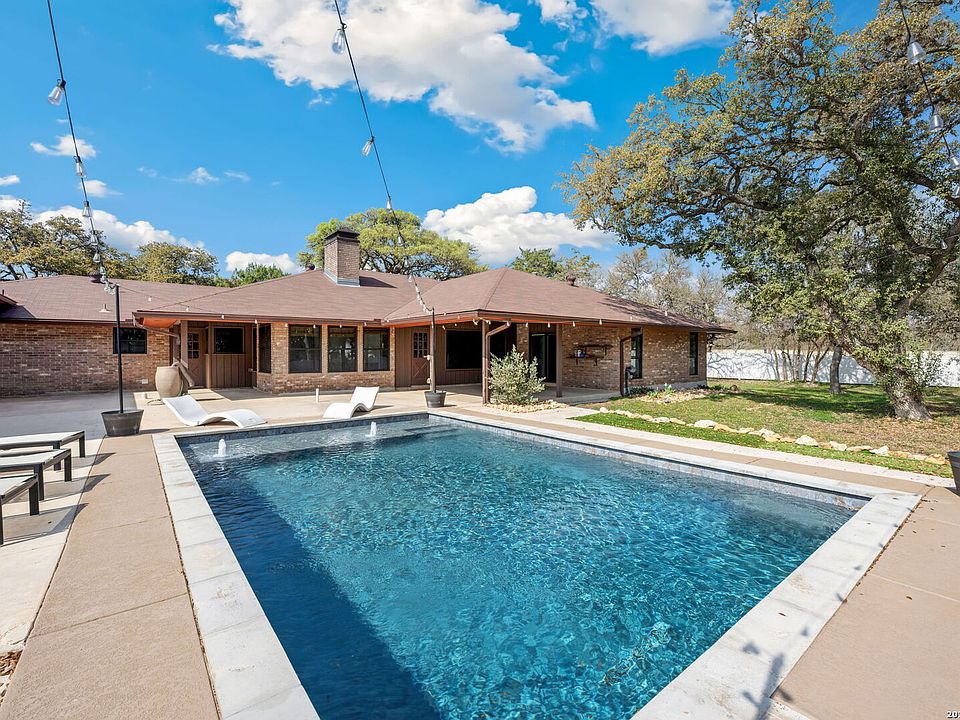 1st image of 9616 Azalea Cir.