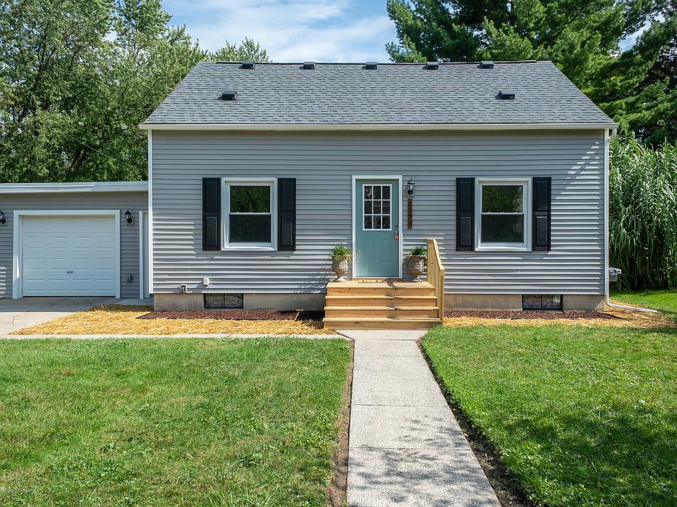 1st image of 2252 Kenmore Dr