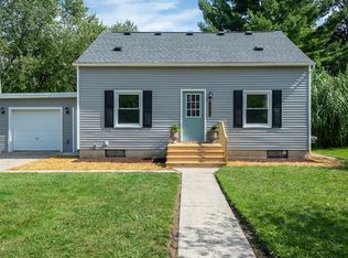 2252 Kenmore Dr, Okemos, MI 48864