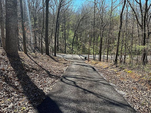 5th image of 1690 Spout Springs Rd