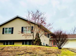 13737 Maysville Williams Rd, Logan, OH 43138