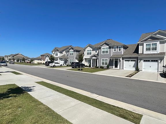3rd image of 413 Heartfield Dr #1
