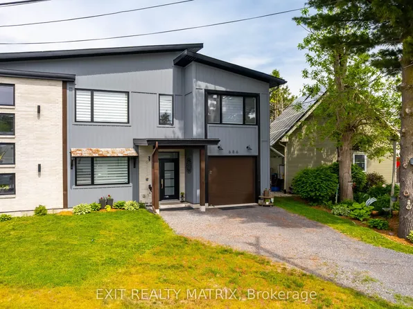 686 Saint Isidore Rd, Casselman, ON K0A 1M0