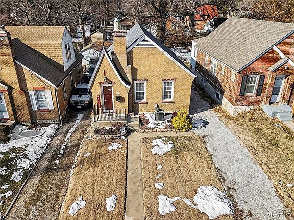 5th image of 415 Thomas Ave