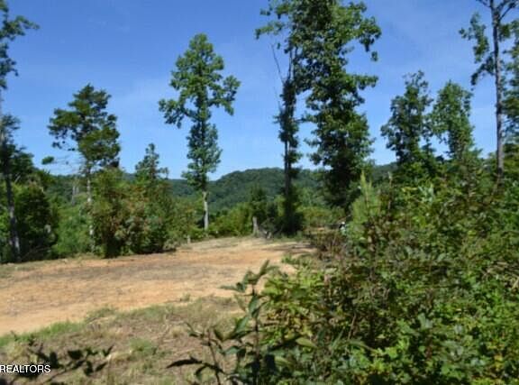 4th image of Rock Springs Rd