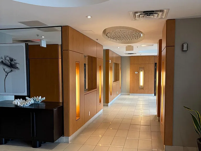 840 Queens Plate Dr #501 — Photo 5
