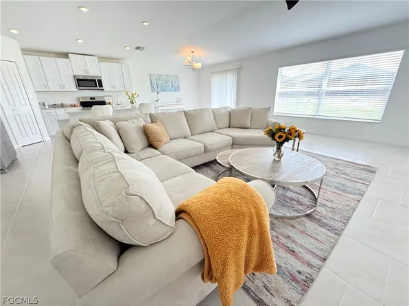 4110 Etna Ct, North Fort Myers, FL 33917