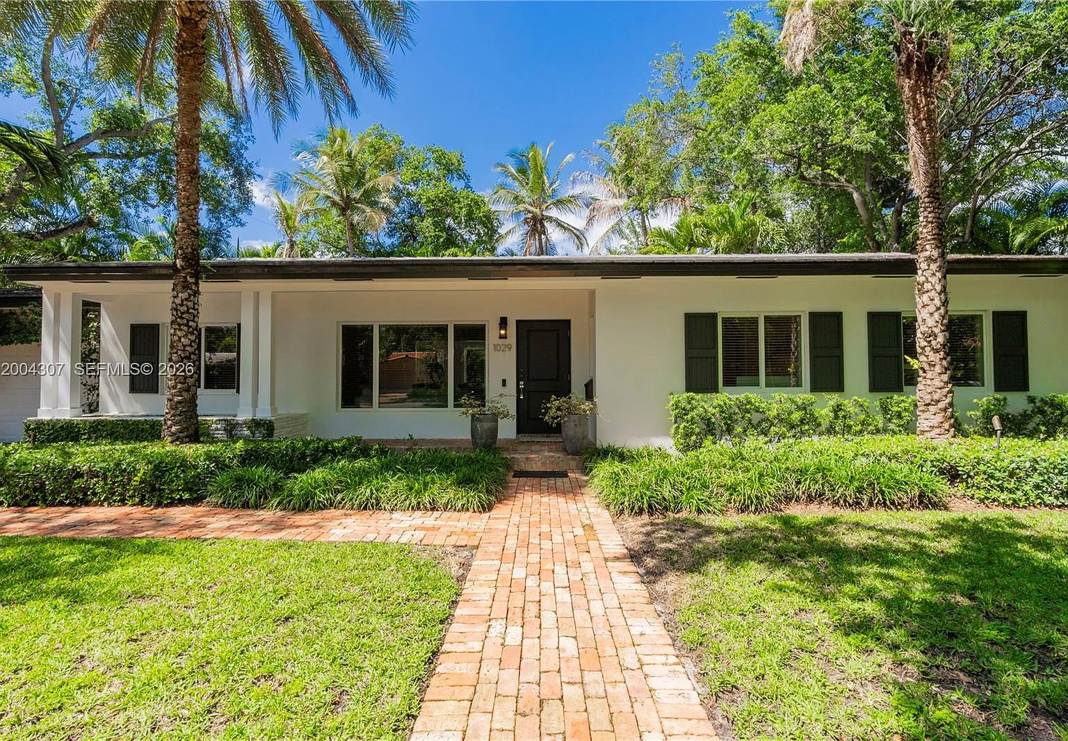 3 bed, 2.0 bath, 1900 sqft, $15,000 — Photo 2