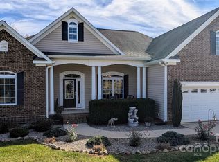 6954 Pin Oaks Dr, Denver, NC 28037