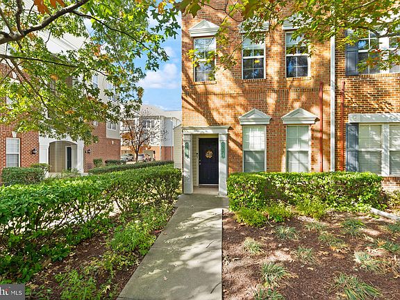 3rd image of 42491 Rockrose Sq