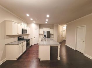 99 Braemore Mill Dr, Lawrenceville, GA 30044