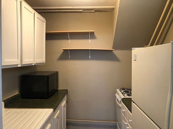 4th image of 518 Smith Ave S #1226d67ba