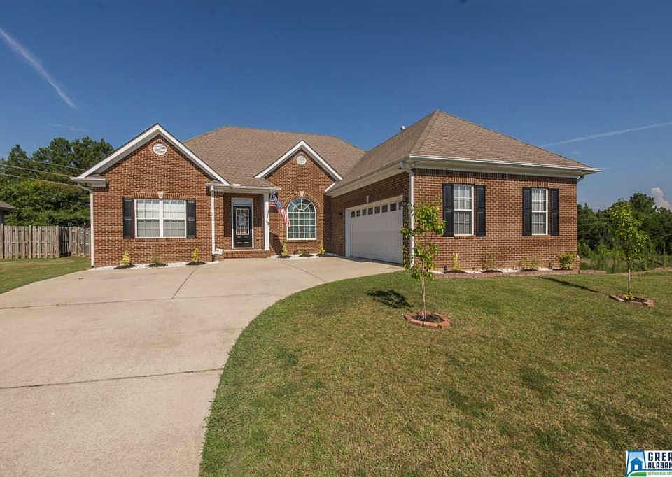 1st image of 821 Waterford Cove Ln