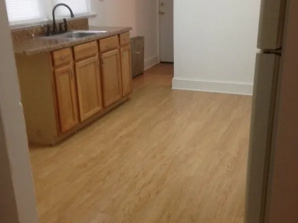 31 Orchard St, Spring Valley, NY 10977