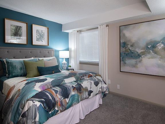 3rd image of 2912 Pawnee Ave S #8
