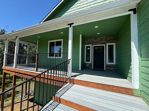 5th image of 125 Sylvan Vista Ct