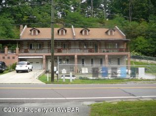 701 W 8th St, West Wyoming, PA 18644