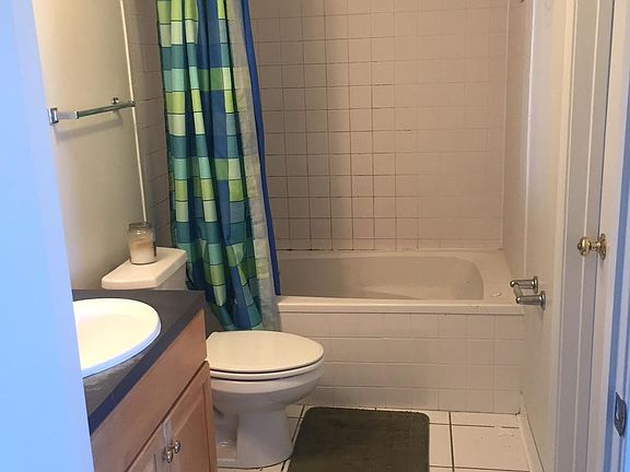 Bathroom with Jacuzzi tub
