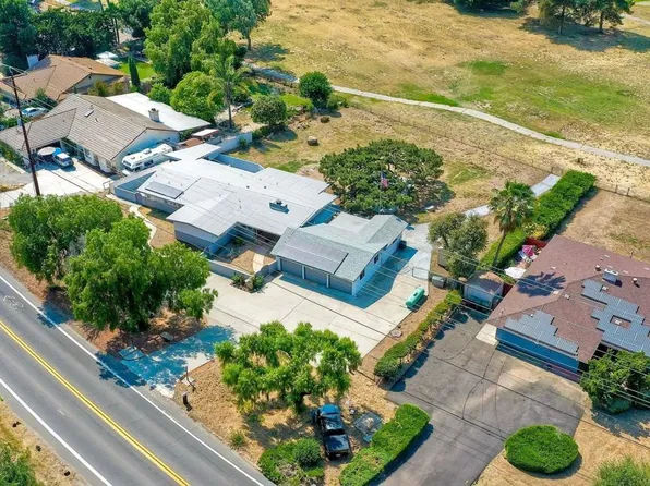 9152 Old Castle Rd, Valley Center, CA 92082