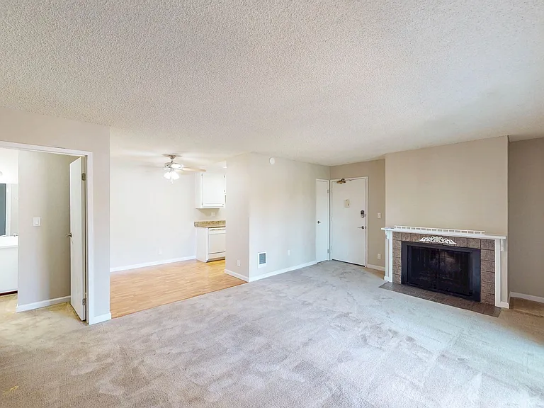 551 Alameda Del Prado #311A — Photo 2