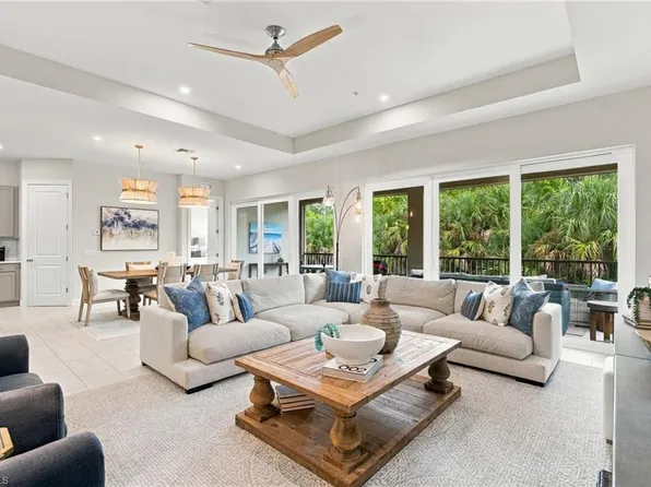 178 Indies DR E #202, NAPLES, FL 34114