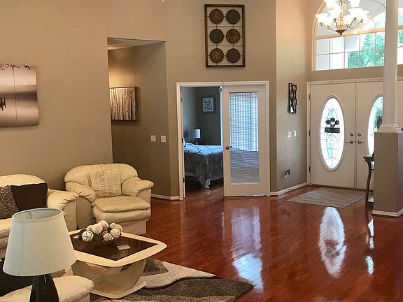 4th image of 10097 W Dublin St