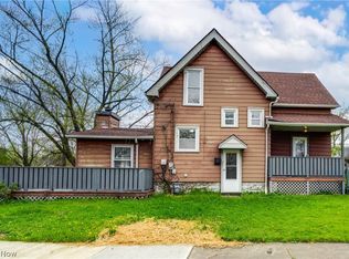 15413 Raymond St, Maple Heights, OH 44137