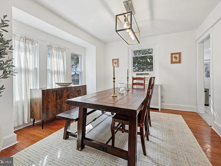 232 Forrest Ave — Photo 12