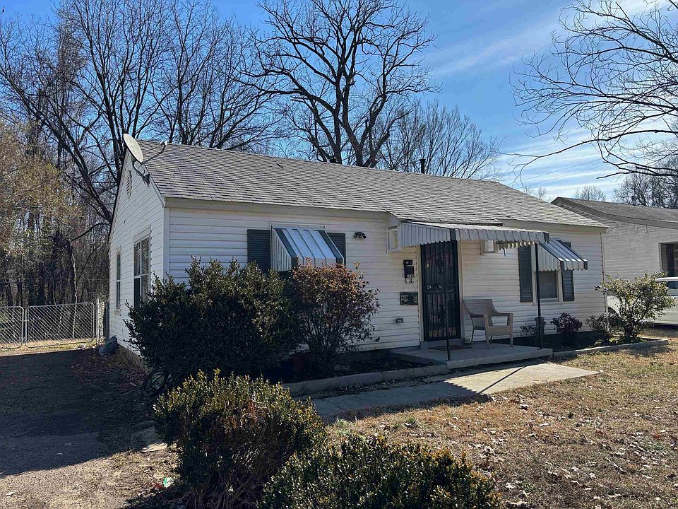 2nd image of 1640 Russwood Rd