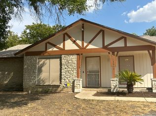 11302 El Sendero St, San Antonio, TX 78233