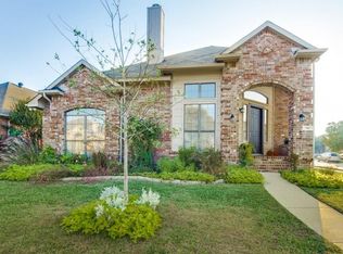 901 Fenimore Dr, Lewisville, TX 75077