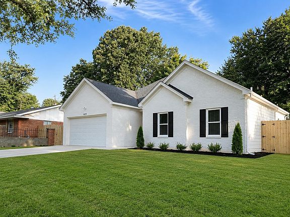 2nd image of 1429 Timothy Dr