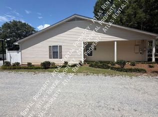117 Cedar Ct, Wetumpka, AL 36092