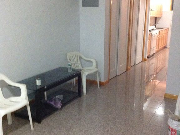 4th image of 51 Bay 13 St
