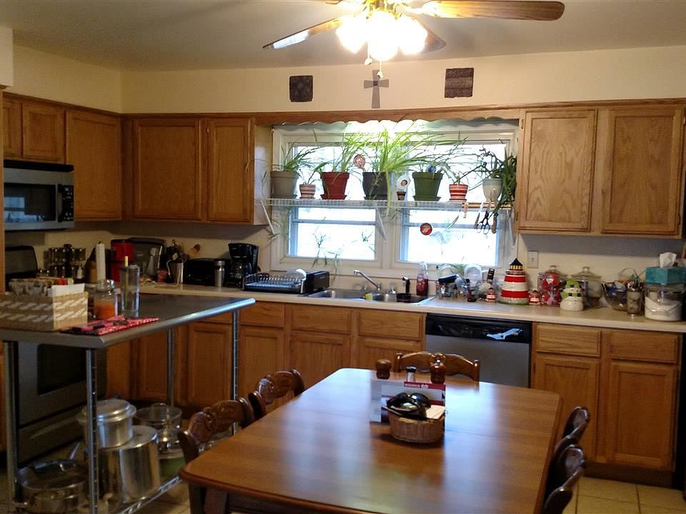 1st image of 323 N Birch Dr