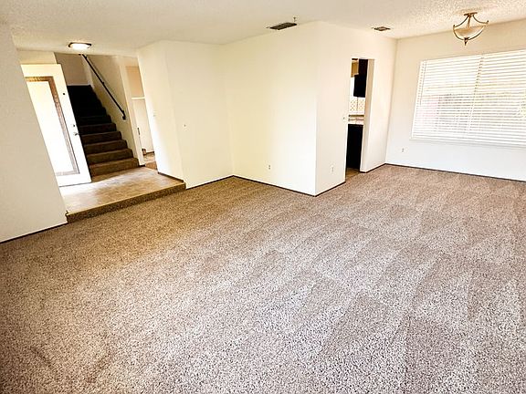 4th image of 9813 Bexley Dr