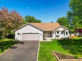 16105 Inglewood Dr, Lakeville, MN 55044