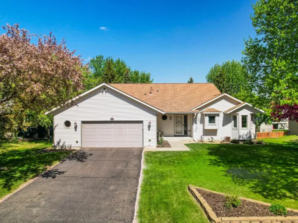16105 Inglewood Dr, Lakeville, MN 55044