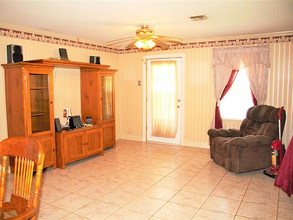 4th image of 236 Saint Philip St