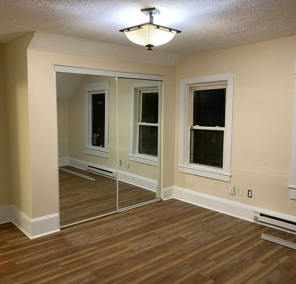 1002 Bush Street, Unit Upper — Photo 2